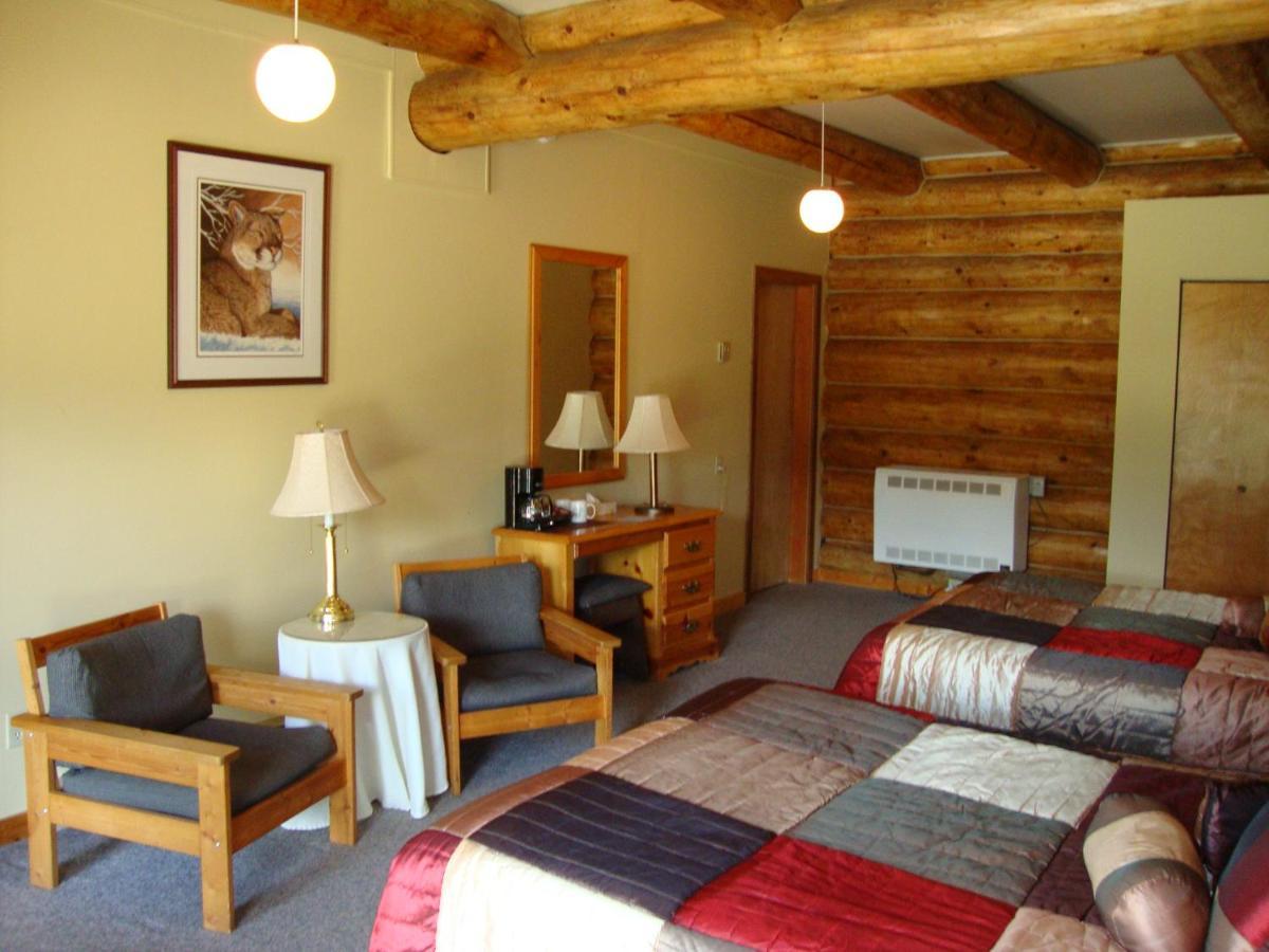 Helmcken Falls Lodge Cabin Rooms And Rv Park Clearwater Exterior foto