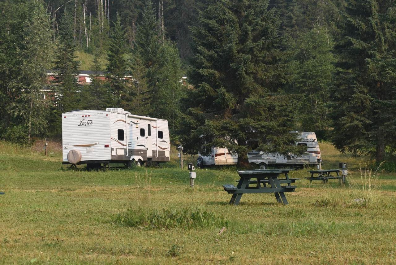 Helmcken Falls Lodge Cabin Rooms And Rv Park Clearwater Exterior foto